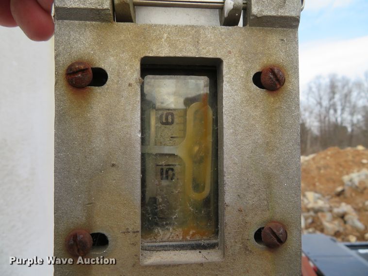 image for item DH0638 Mid-south steel oil tank