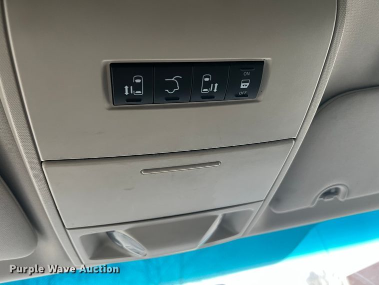 image for item DH8179 2013 Dodge Grand Caravan  van