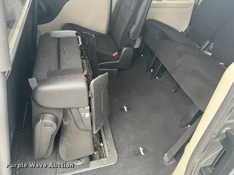 image for item DH8179 2013 Dodge Grand Caravan  van