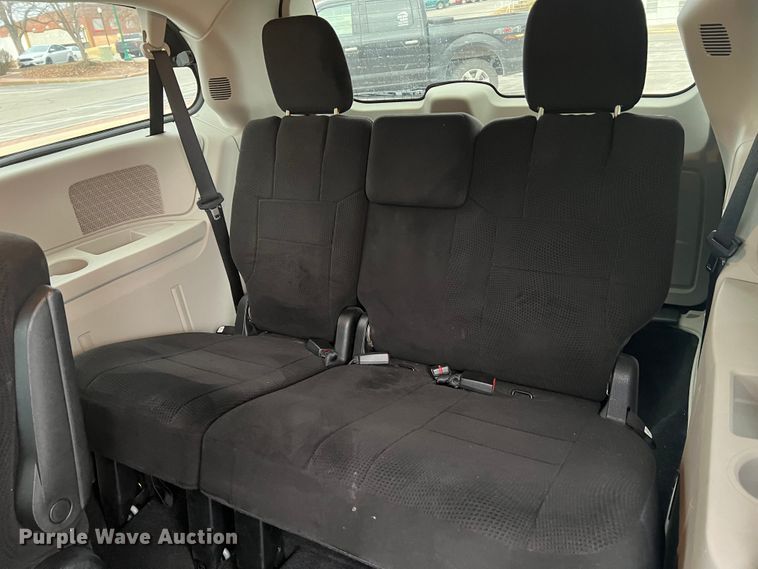 image for item DH8179 2013 Dodge Grand Caravan  van