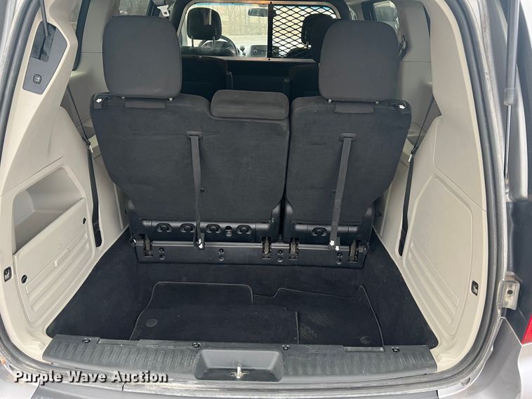 image for item DH8179 2013 Dodge Grand Caravan  van