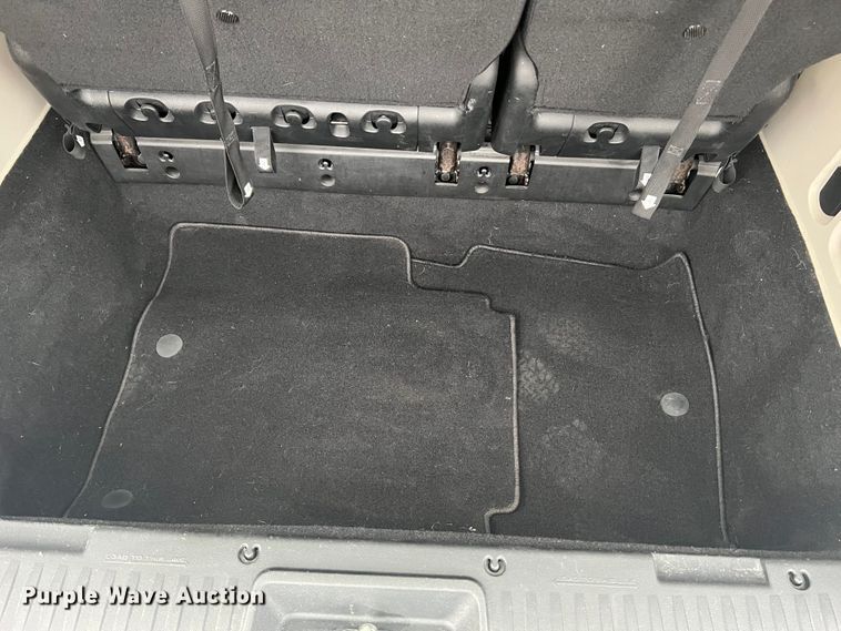 image for item DH8179 2013 Dodge Grand Caravan  van