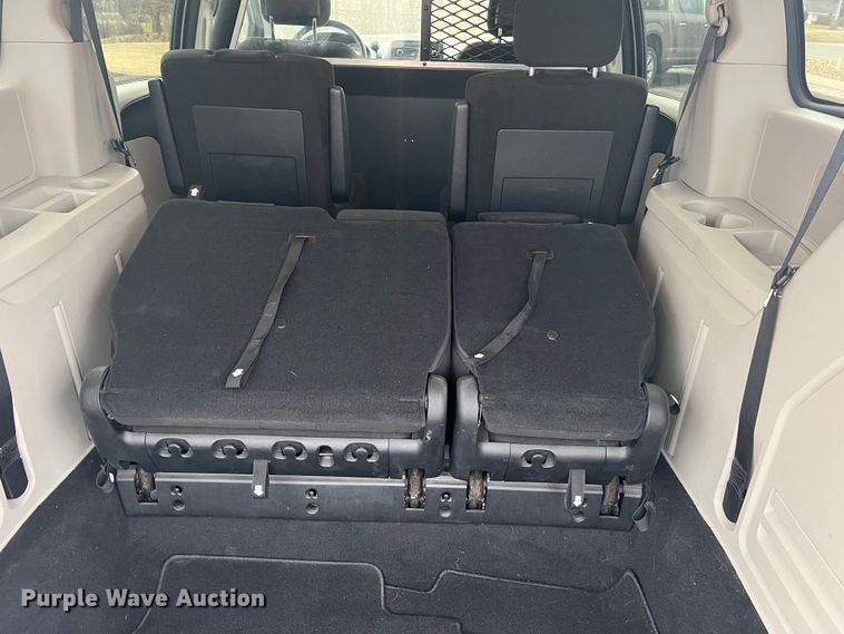 image for item DH8179 2013 Dodge Grand Caravan  van