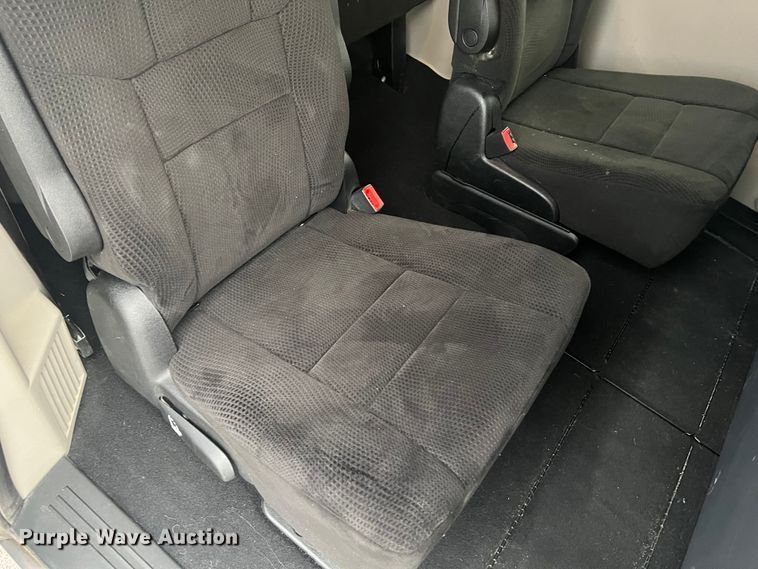 image for item DH8179 2013 Dodge Grand Caravan  van