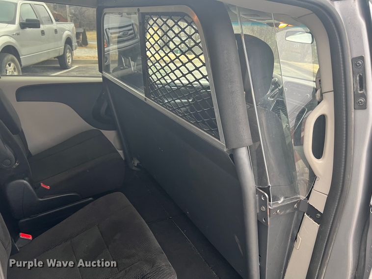 image for item DH8179 2013 Dodge Grand Caravan  van