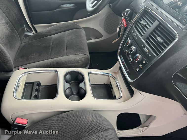 image for item DH8179 2013 Dodge Grand Caravan  van