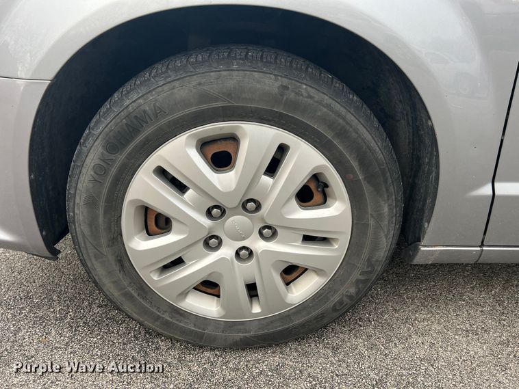 image for item DH8179 2013 Dodge Grand Caravan  van