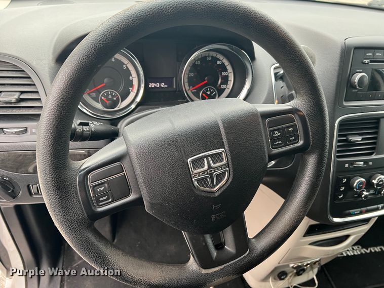 image for item DH8180 2016 Dodge Grand Caravan  van