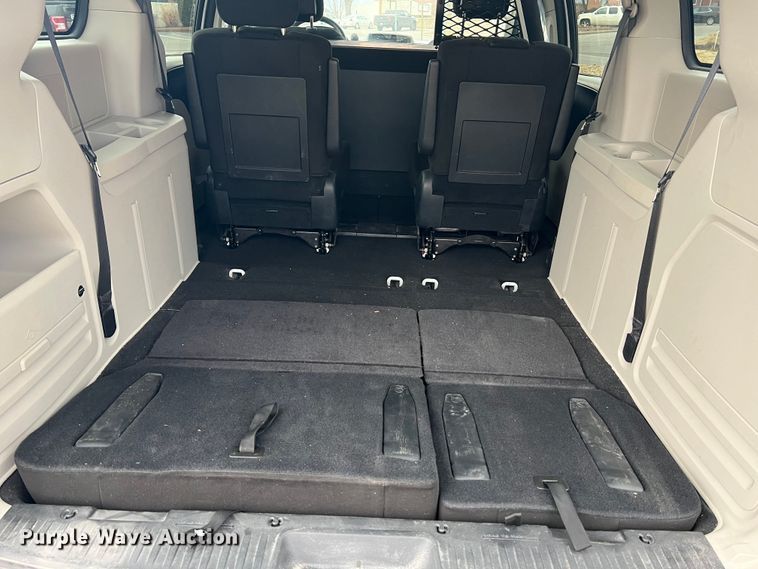 image for item DH8180 2016 Dodge Grand Caravan  van