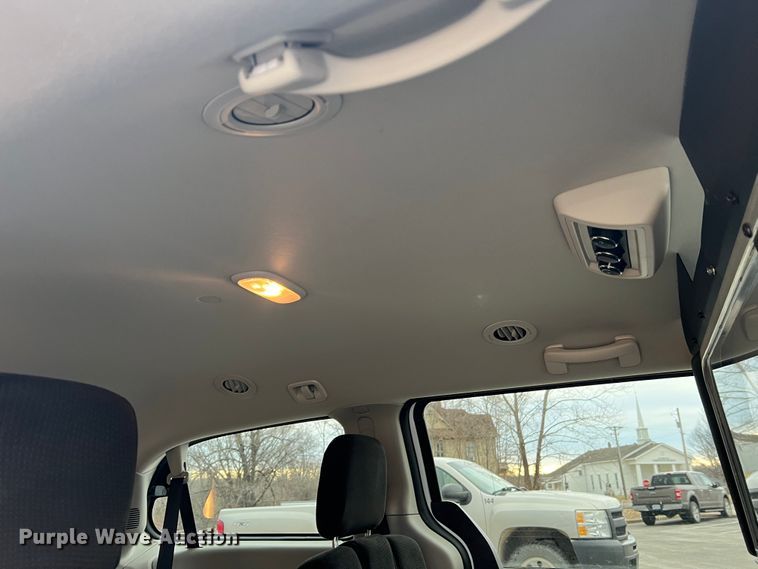 image for item DH8180 2016 Dodge Grand Caravan  van