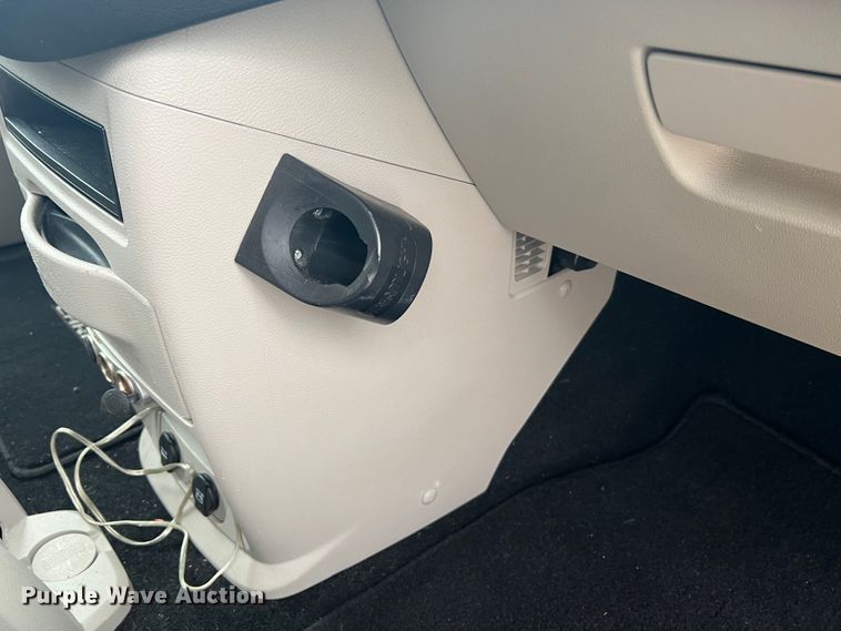 image for item DH8180 2016 Dodge Grand Caravan  van