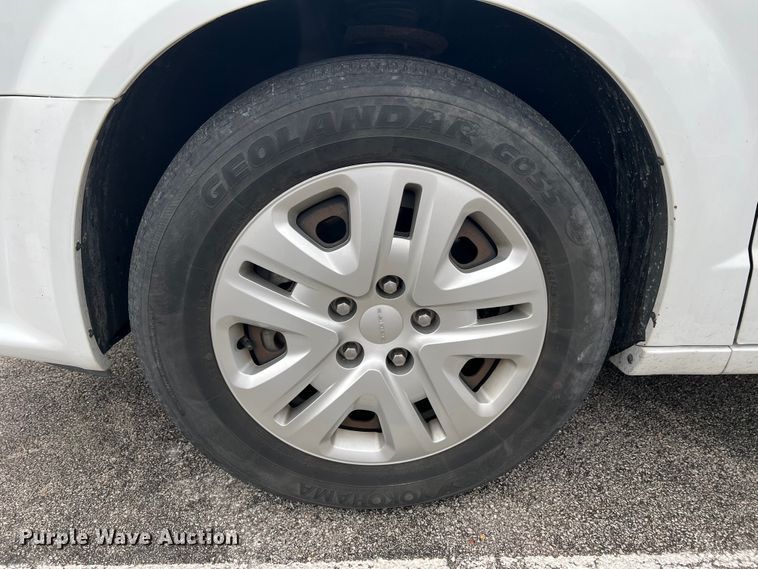 image for item DH8180 2016 Dodge Grand Caravan  van