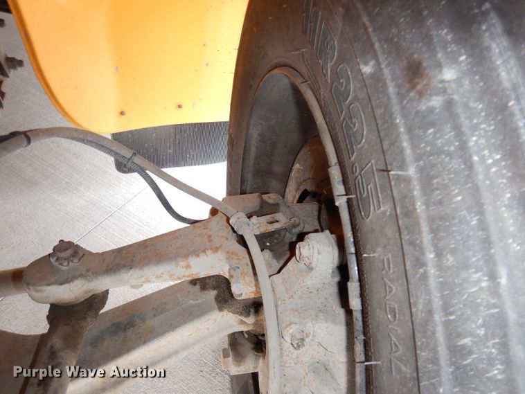 image for item DH8828 2009 Freightliner B2  school bus