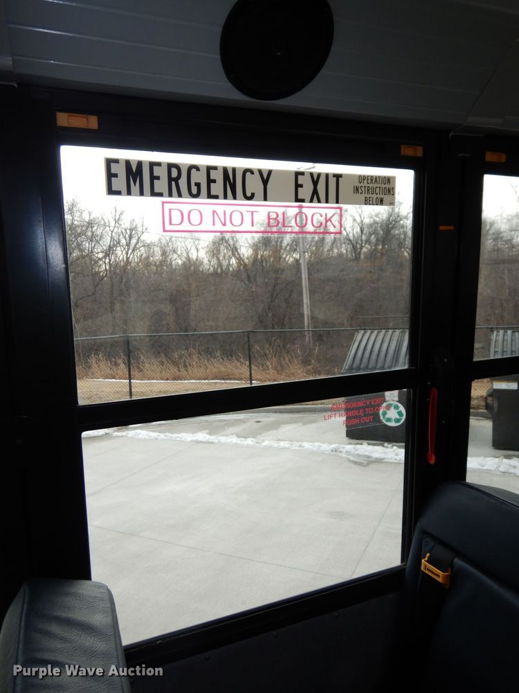 image for item DH8828 2009 Freightliner B2  school bus