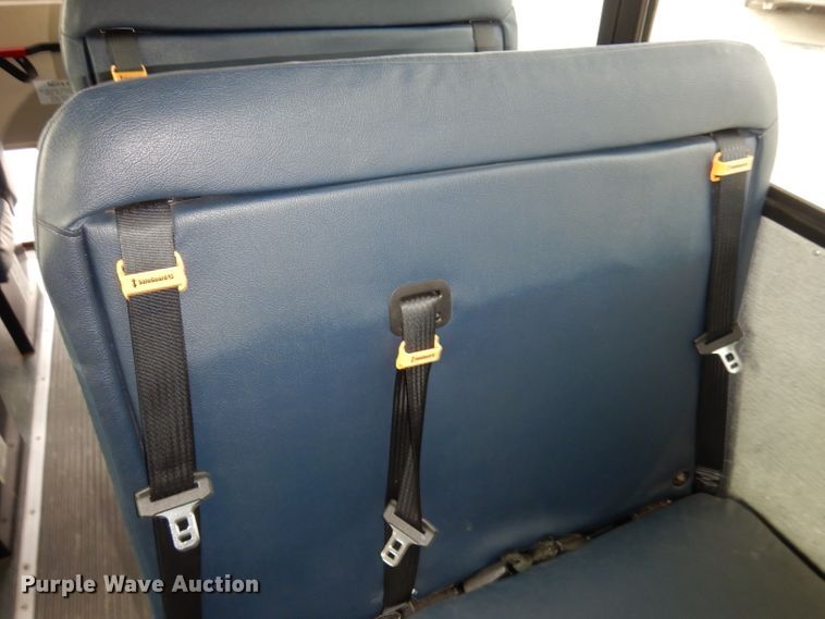 image for item DH8828 2009 Freightliner B2  school bus