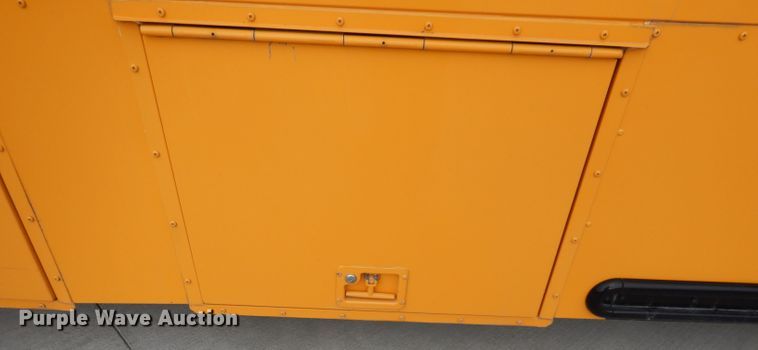 image for item DH8828 2009 Freightliner B2  school bus