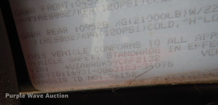 image for item DH8828 2009 Freightliner B2  school bus