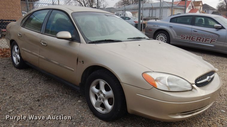 image for item DH8846 2000 Ford Taurus