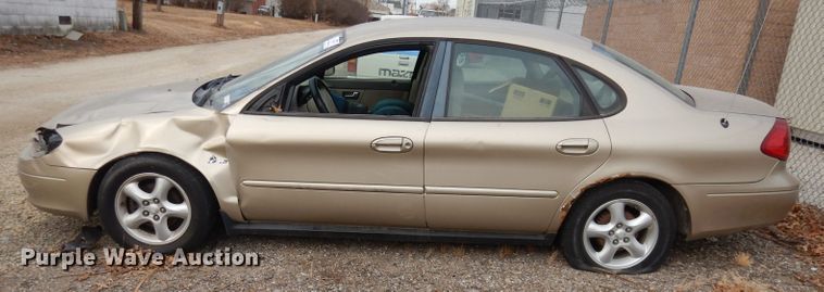 image for item DH8846 2000 Ford Taurus