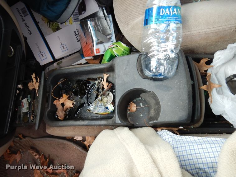 image for item DH8846 2000 Ford Taurus