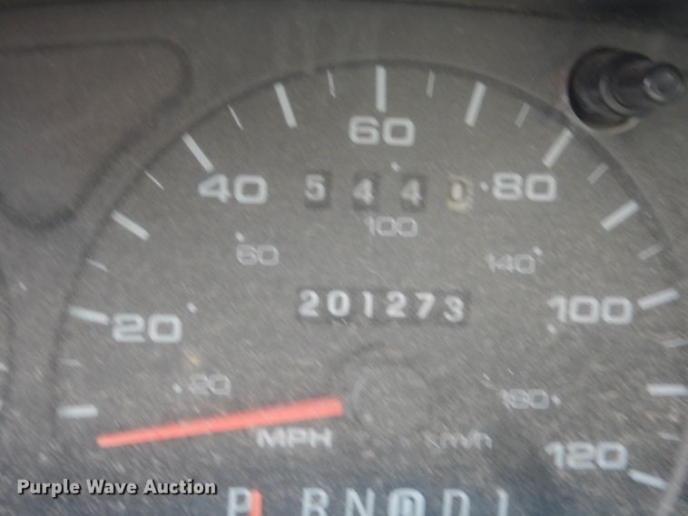 image for item DH8846 2000 Ford Taurus