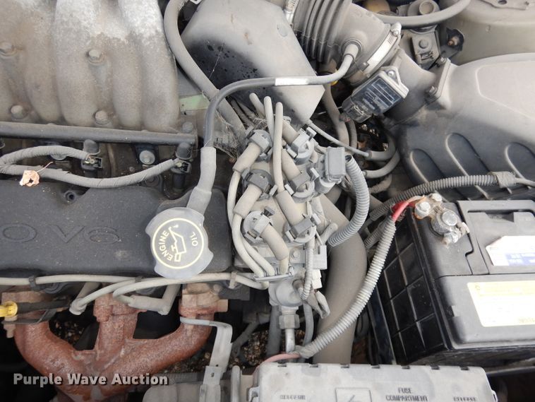 image for item DH8846 2000 Ford Taurus