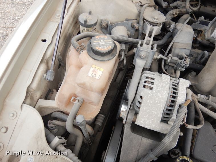 image for item DH8846 2000 Ford Taurus