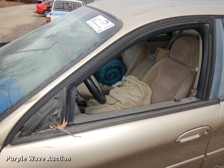 image for item DH8846 2000 Ford Taurus