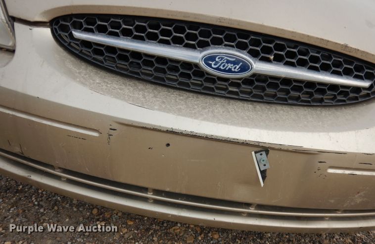 image for item DH8846 2000 Ford Taurus