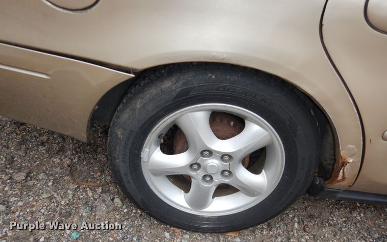 image for item DH8846 2000 Ford Taurus