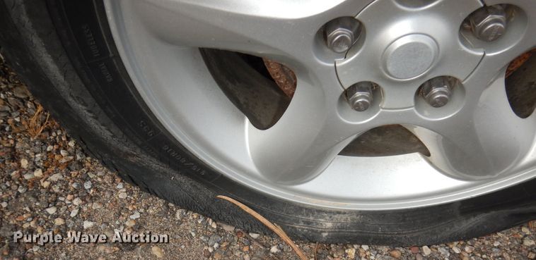 image for item DH8846 2000 Ford Taurus