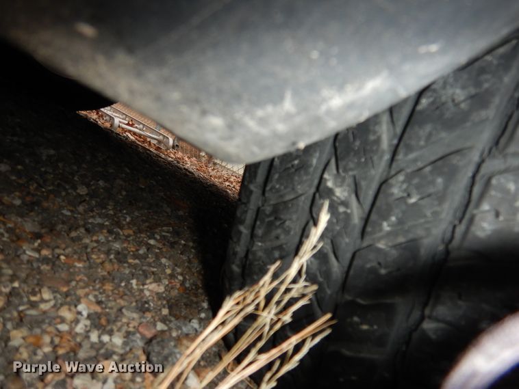 image for item DH8846 2000 Ford Taurus