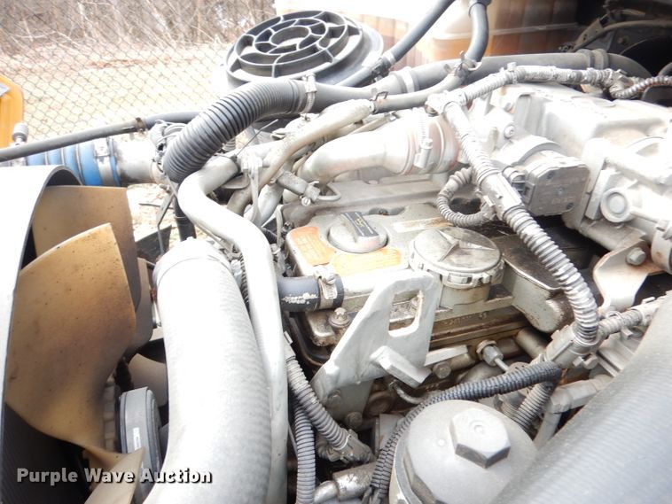 image for item DH8872 2008 Freightliner B2  school bus