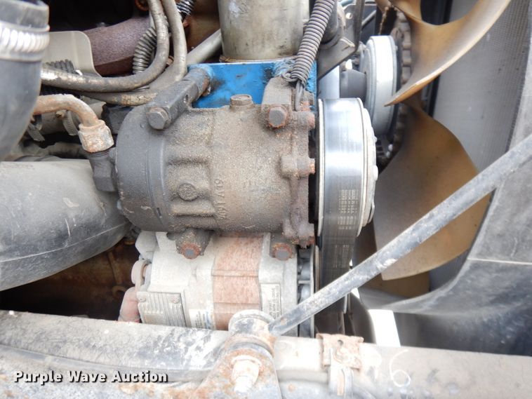 image for item DH8872 2008 Freightliner B2  school bus