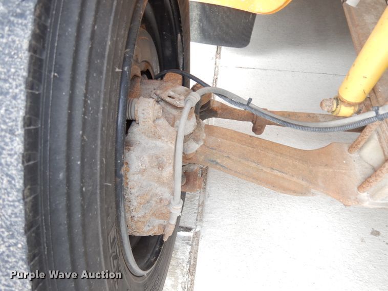 image for item DH8872 2008 Freightliner B2  school bus