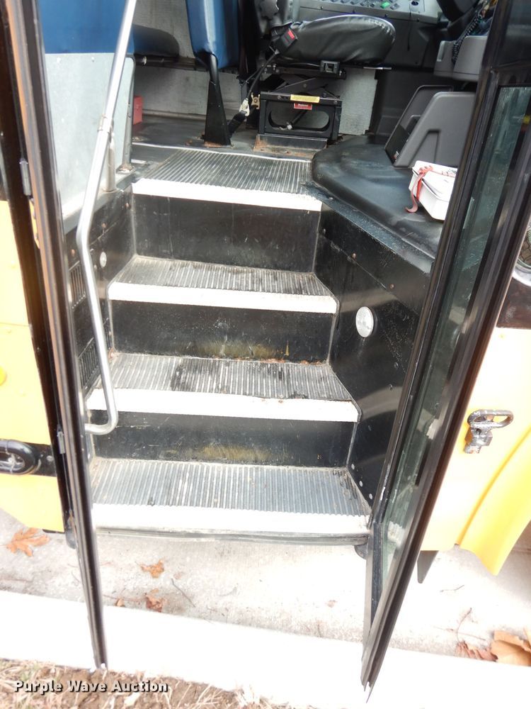 image for item DH8872 2008 Freightliner B2  school bus