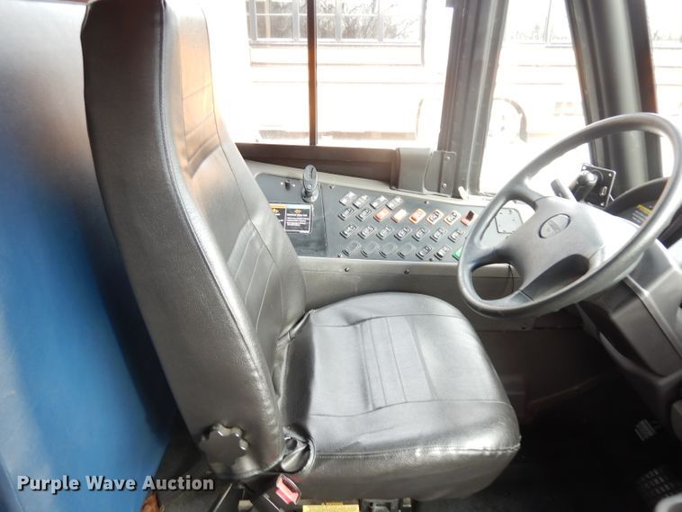 image for item DH8872 2008 Freightliner B2  school bus