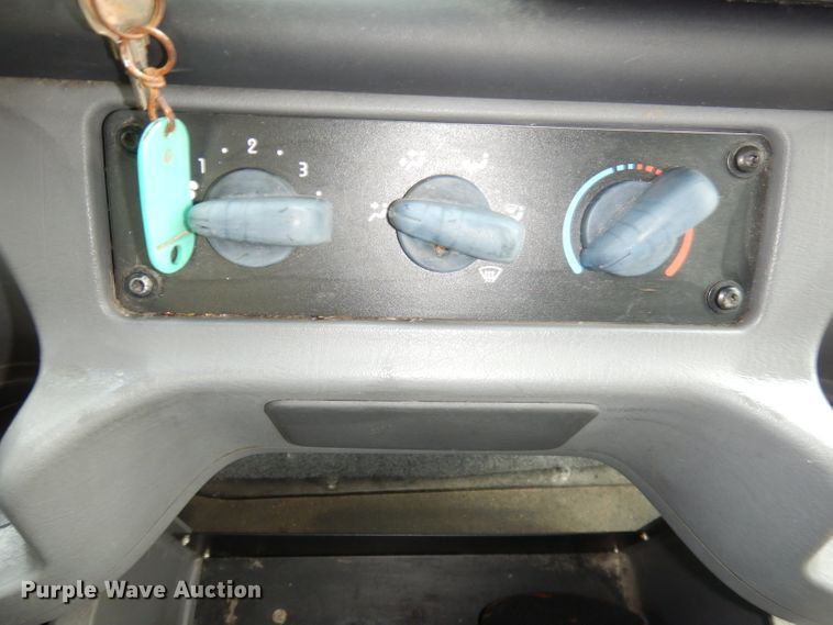 image for item DH8872 2008 Freightliner B2  school bus