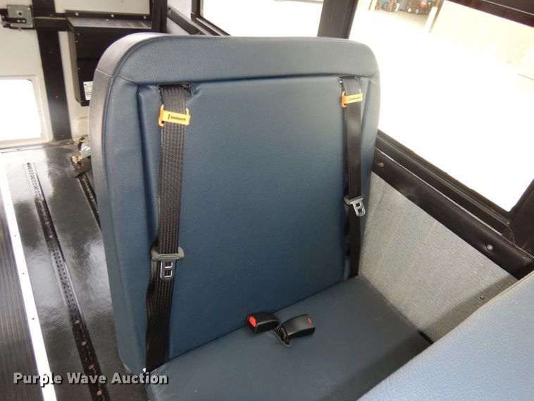 image for item DH8872 2008 Freightliner B2  school bus