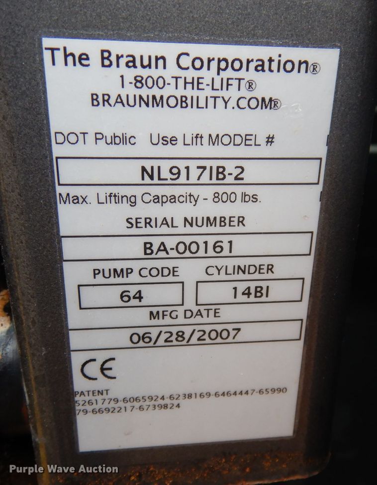 image for item DH8872 2008 Freightliner B2  school bus