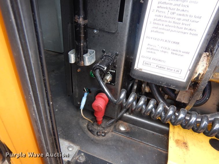 image for item DH8872 2008 Freightliner B2  school bus