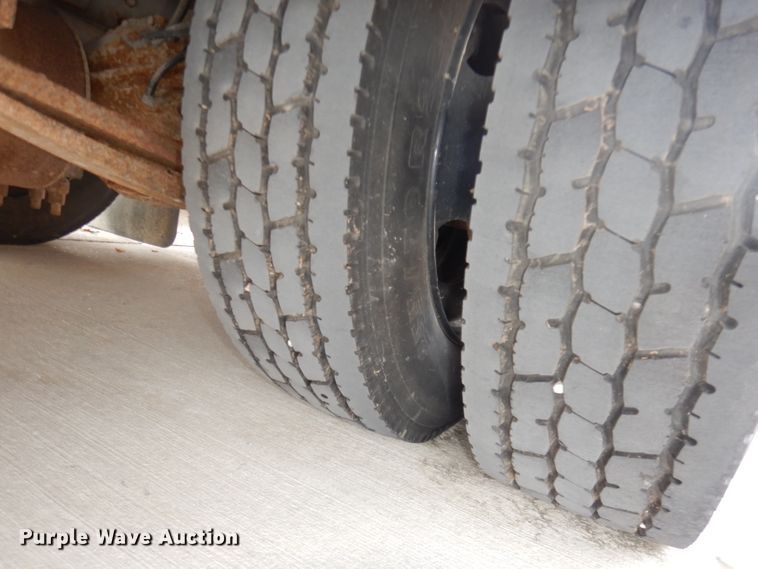 image for item DH8872 2008 Freightliner B2  school bus