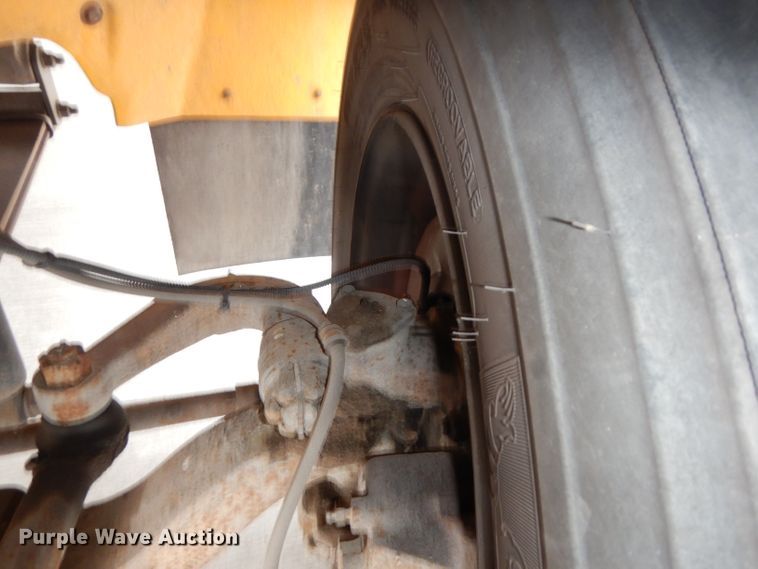 image for item DH8873 2003 Freightliner FS65  school bus