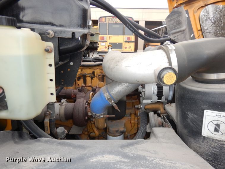 image for item DH8873 2003 Freightliner FS65  school bus