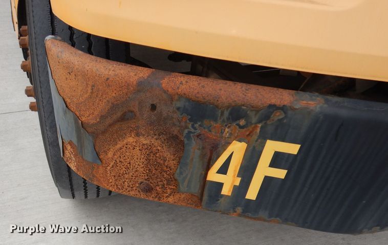 image for item DH8873 2003 Freightliner FS65  school bus