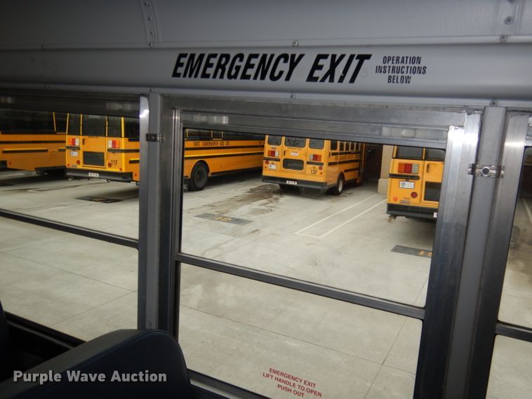image for item DH8873 2003 Freightliner FS65  school bus
