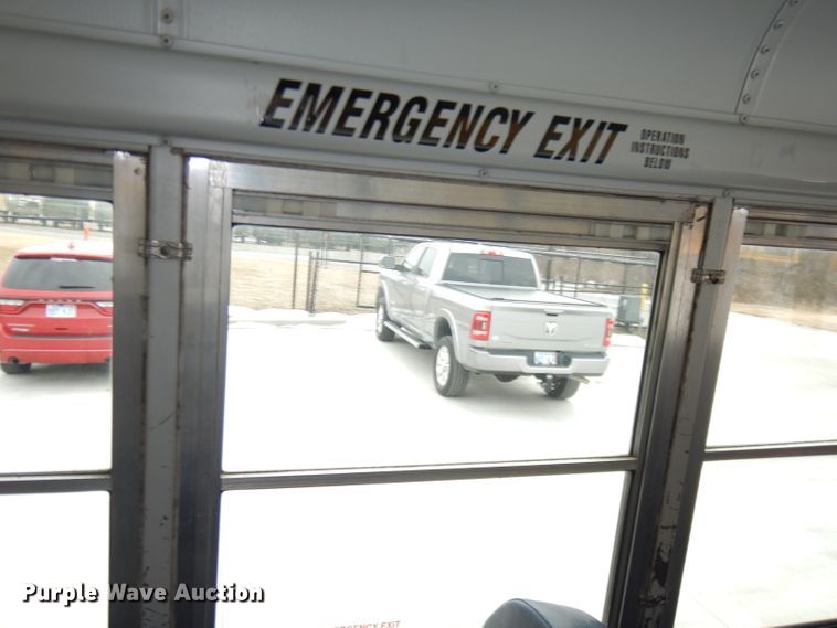 image for item DH8873 2003 Freightliner FS65  school bus