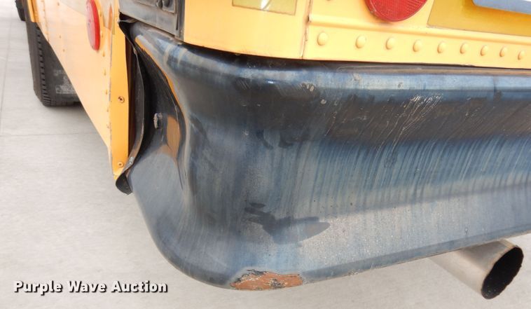image for item DH8873 2003 Freightliner FS65  school bus