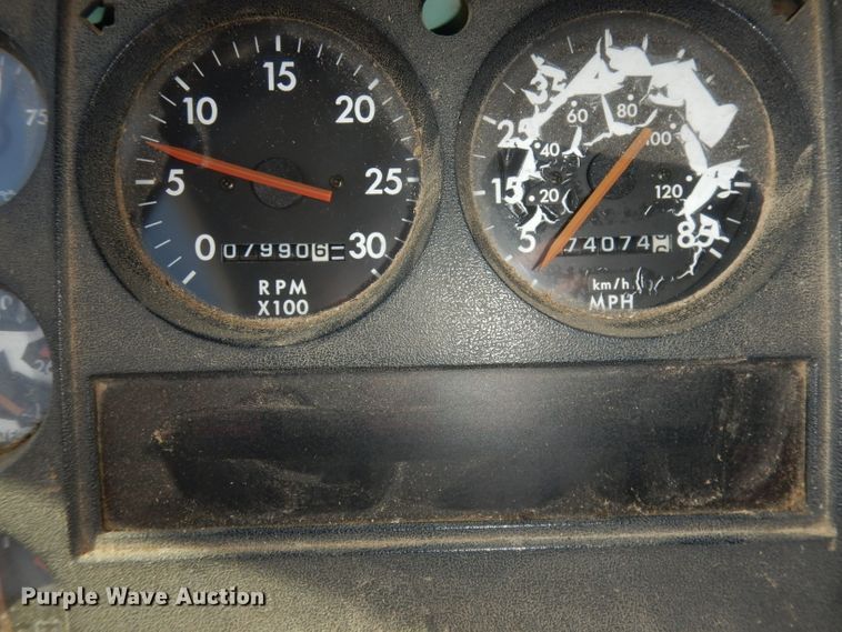 image for item DH8892 1998 Freightliner FL70  oil distributor truck