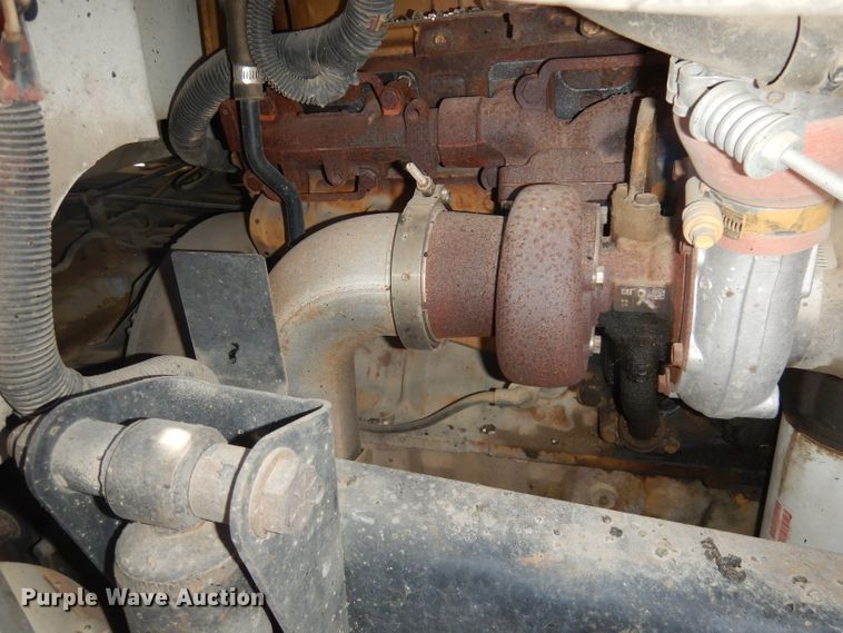 image for item DH8892 1998 Freightliner FL70  oil distributor truck